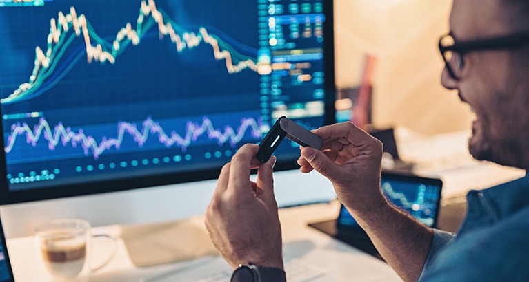 Mastering the Market A Comprehensive Guide to Trading Crypto Signals Mastering the Market A Comprehensive Guide to Trading Crypto Signals